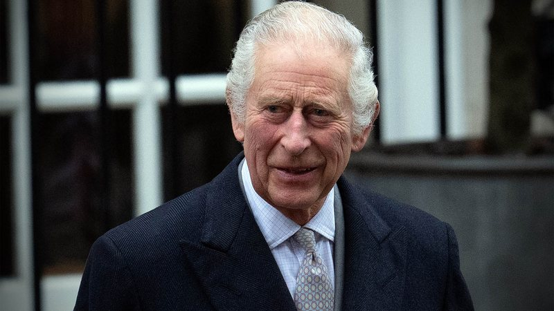  TERRÍVEL REVIRAVOLTA: Rei Charles III é diagnosticado com câncer durante cirurgia benigna!